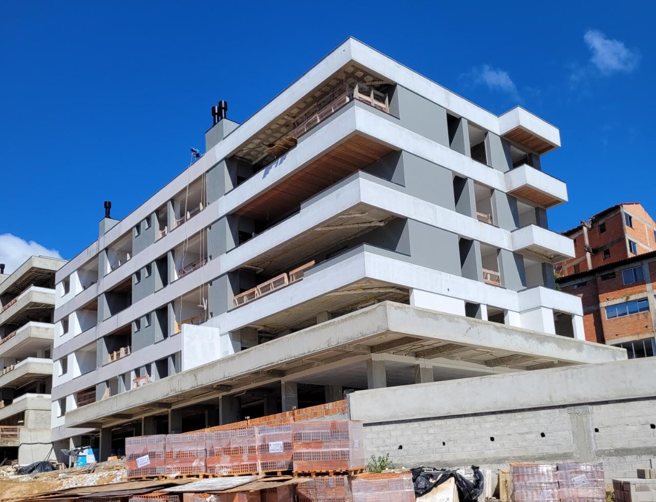 10/04/2023 – Andamento da Obra – Felipe Moraes Residence Club